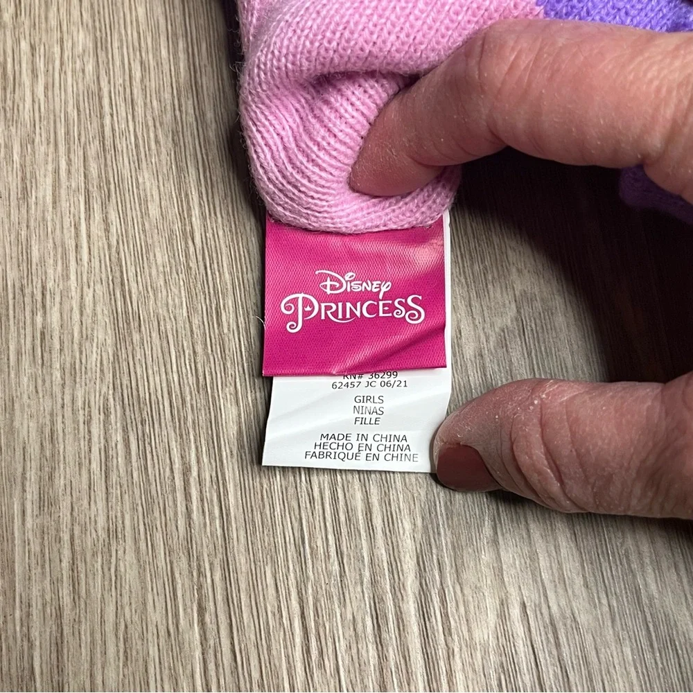 Disney Princesses “Live Your Story” Beanie - Picture 2 of 2